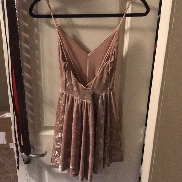 silence + noise Pink Velvet Romper - Picture 3 of 4